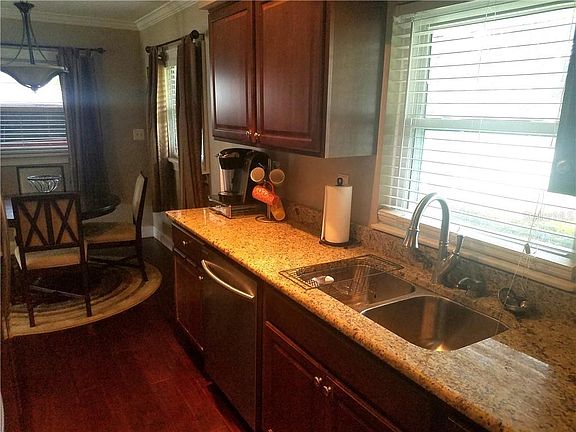 4th image of 3619 S Crystal Lake Dr