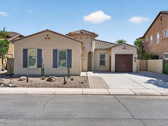 4th image of 2883 E RIDGEWOOD Lane