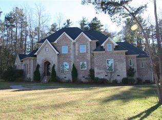 4508 Shaw Farm Cir, Greensboro, NC 27406