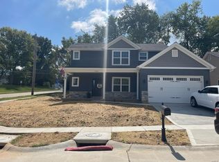 12100 Rose Mdws, Maryland Heights, MO 63043