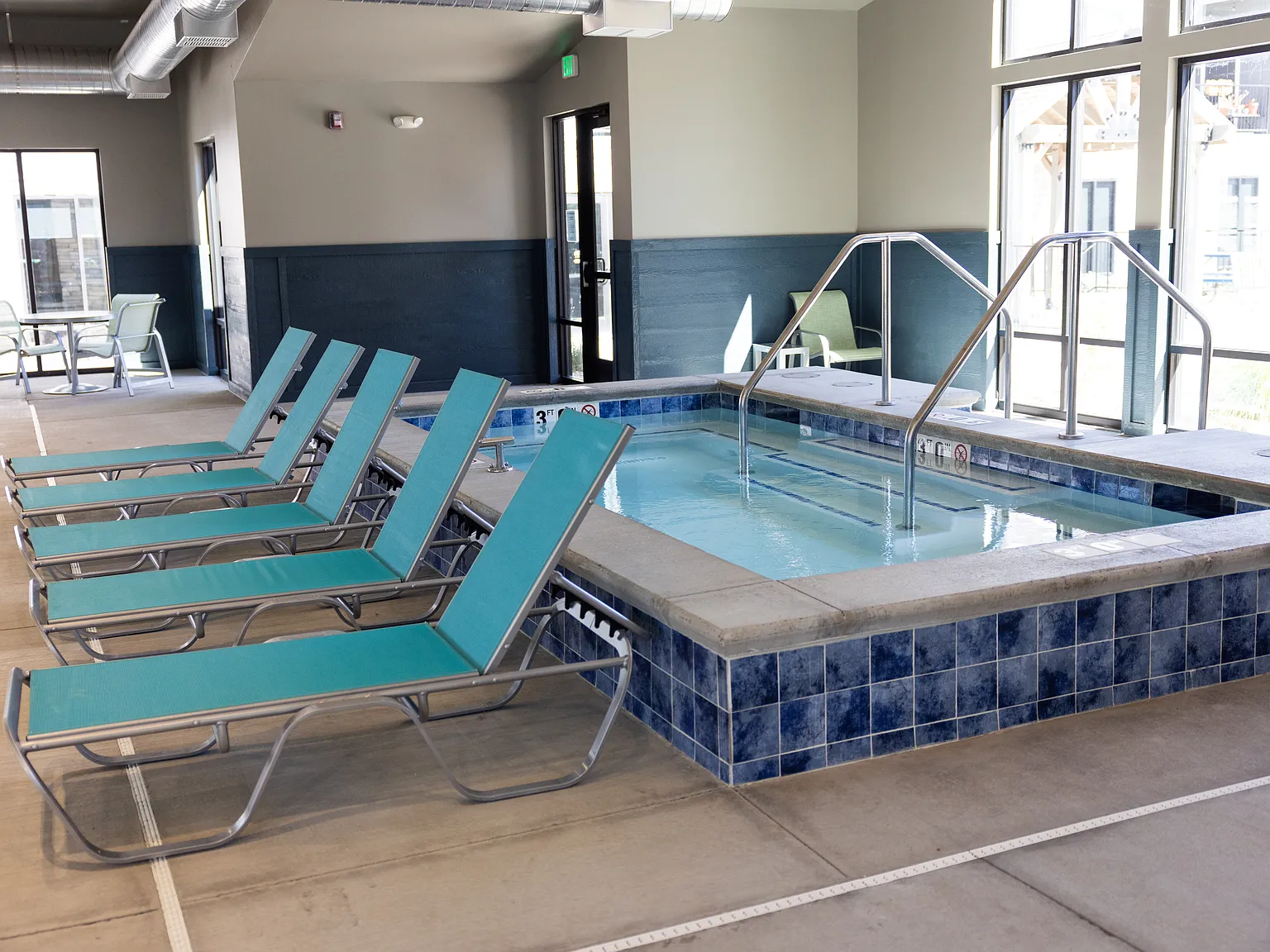 2 bed, 1088 sqft, $2,049 — Photo 4