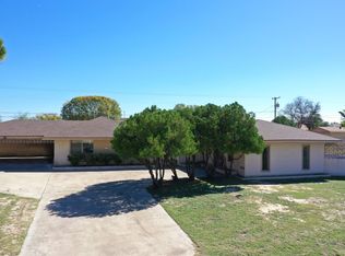 311 Meandering Way, Del Rio, TX 78840
