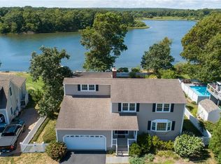 189 Seneca Dr, Groton, CT 06340