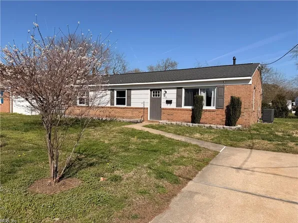 720 Pelham Dr, Hampton, VA 23669