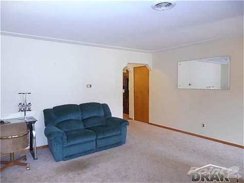 5th image of 3117 Electric Ave