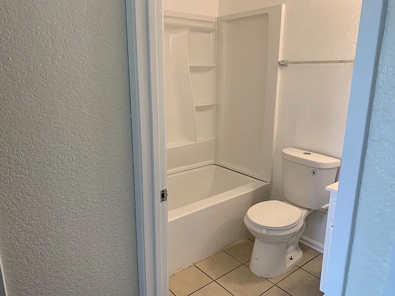1440 Plaza Del Amo — Photo 8