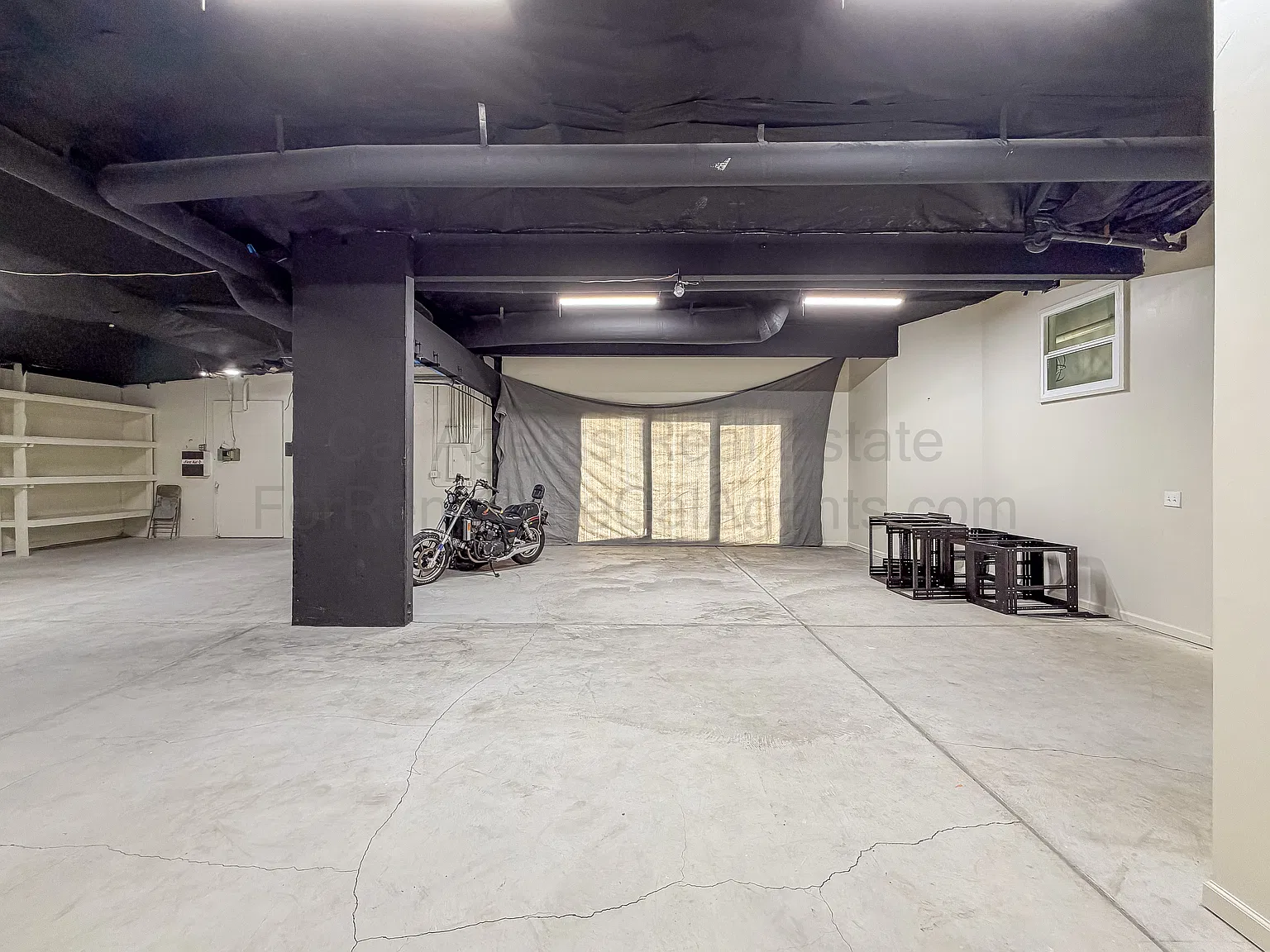 2 bed, 1.5 bath, 2975 sqft, $4,300 — Photo 4