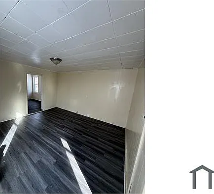 93 Campbell St — Photo 5