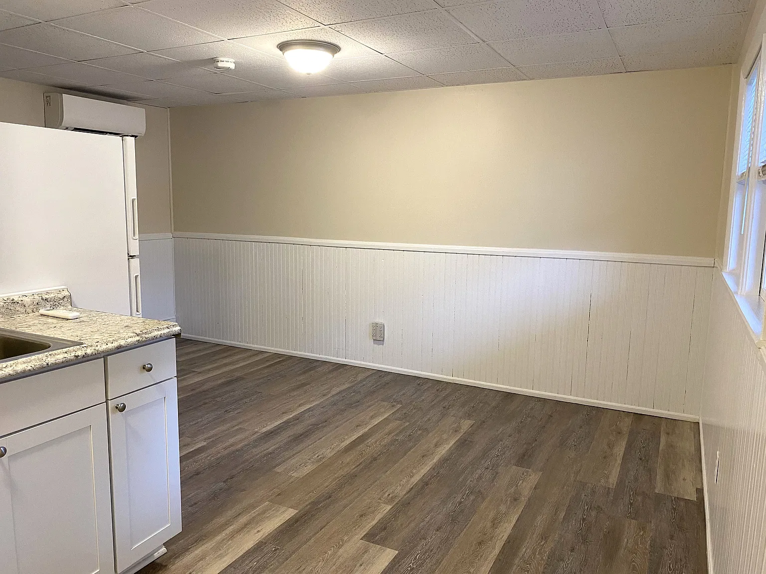 Studio, 240 sqft, $1,350 — Photo 2