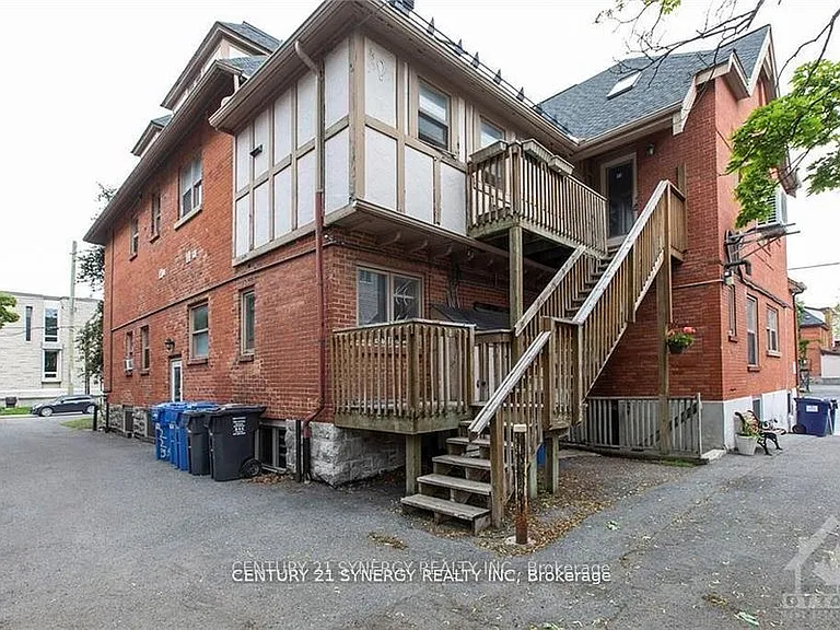 450 Maclaren St #11 — Photo 22