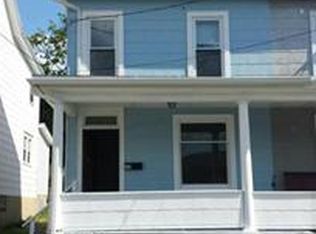 22 E High St, Coaldale, PA 18218
