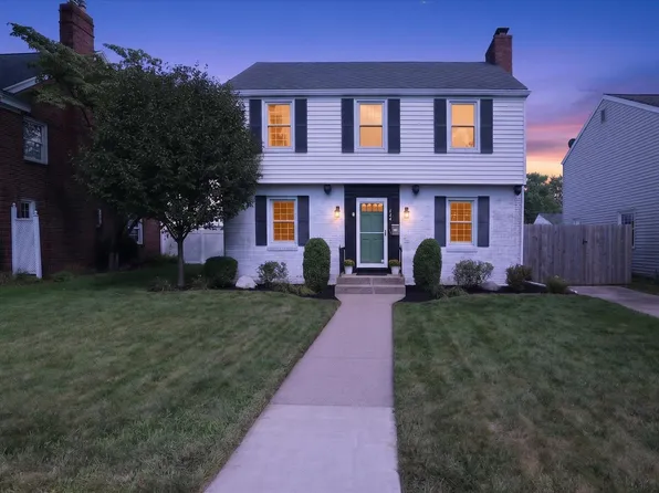 424 Miami Club Dr, Mishawaka, IN 46544