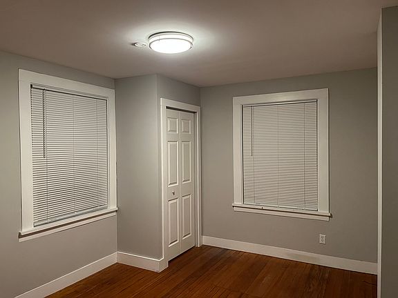 5th image of 13 N Willow St