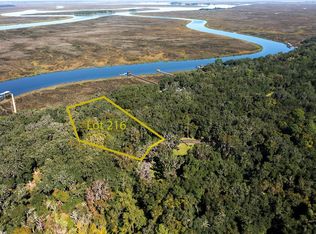 16 Preston Cir, Saint Simons Island, GA 31522