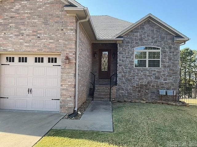 1st image of 93 Village Ct