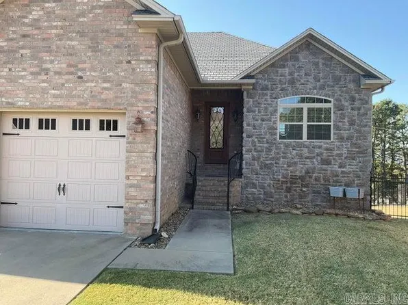 93 Village Ct, Russellville, AR 72802