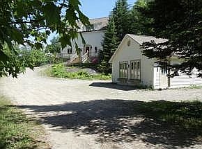 2nd image of 47 Arndt Rd