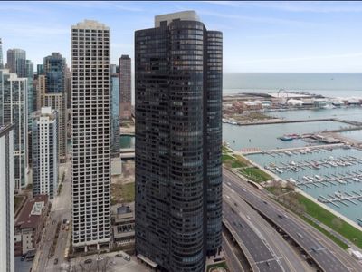 155 N Harbor Dr APT 2804, Chicago, IL, 60601