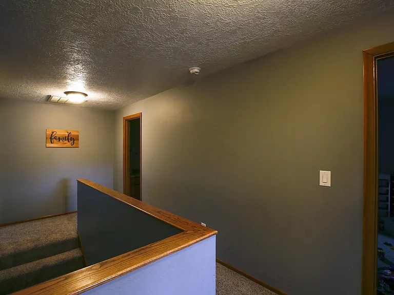 1555 SW Gilson Ct — Photo 19