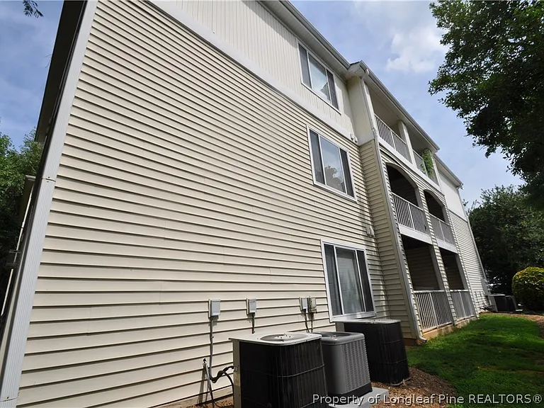 1500 Graduate Ln #304 — Photo 37