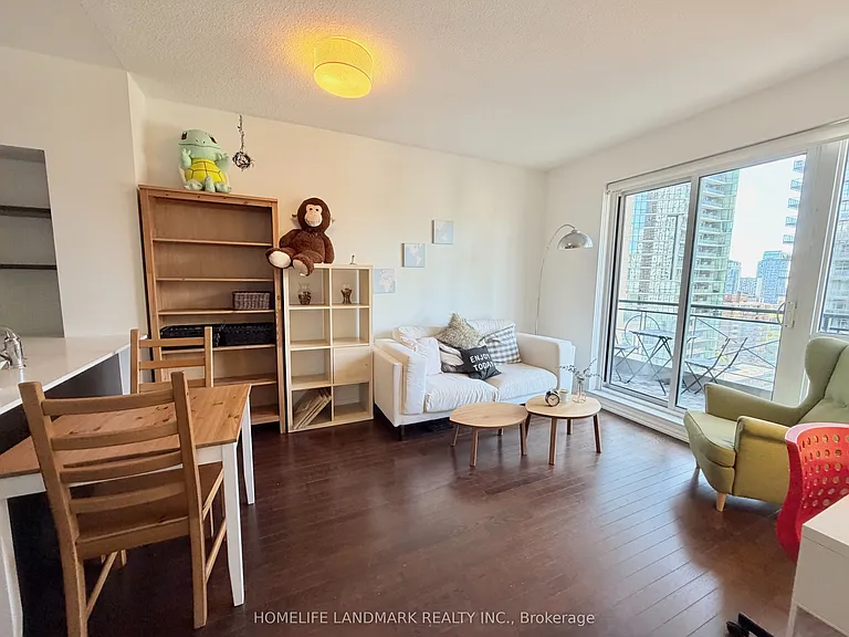 35 Hayden St #1405 — Photo 4