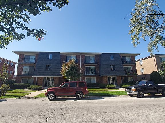 2nd image of 10936 S Keating Ave #1B