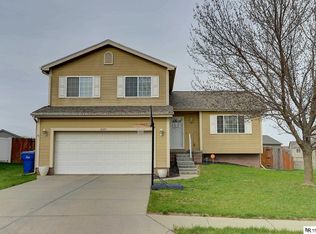 16883 Fowler Ave, Omaha, NE 68116