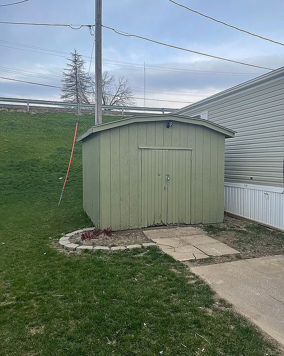 9442 Noonan St, Dubuque, IA 52003 Zillow