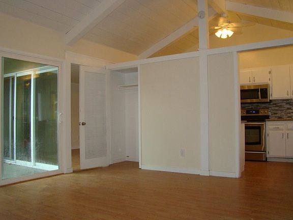 4th image of 718 Millich Dr Unit B