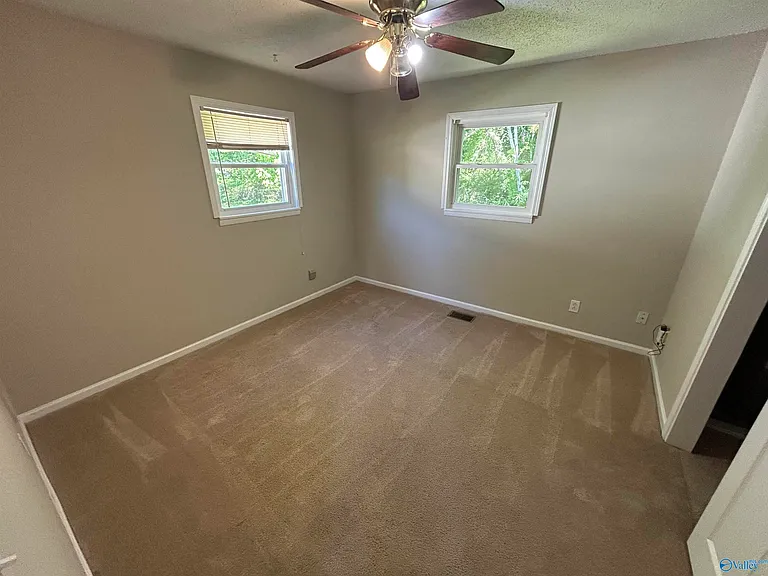 2212 Ricky Rd NW — Photo 10