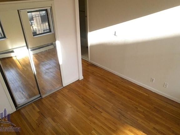3rd image of 135 W 24th St #5F
