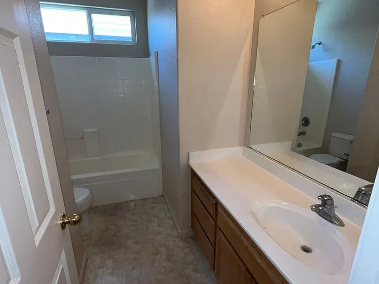9409 Silver Bridle Way — Photo 10