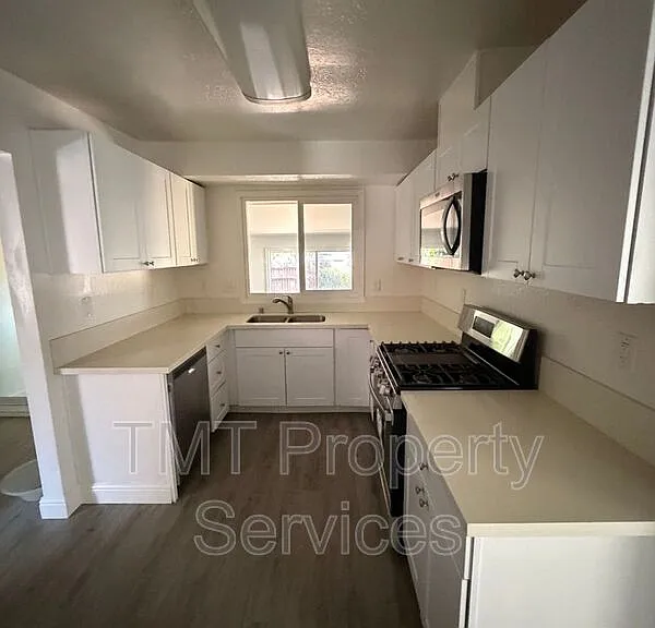 2623 Ensenada Way — Photo 6