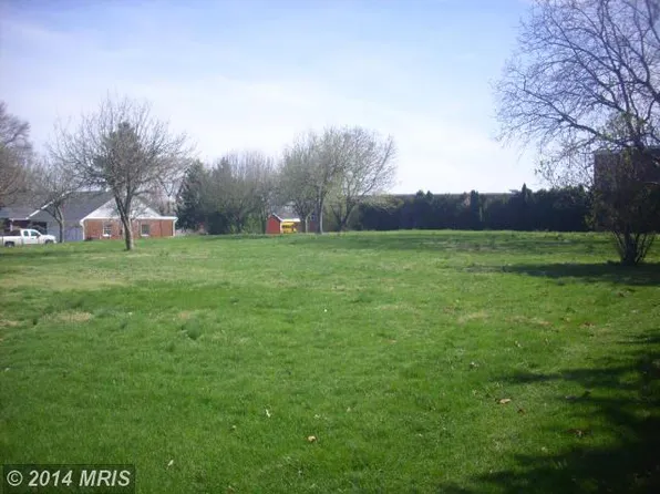 204 S Ridge Ave, Greencastle, PA 17225