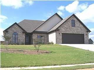 1st image of 213 Farmingdale Trc