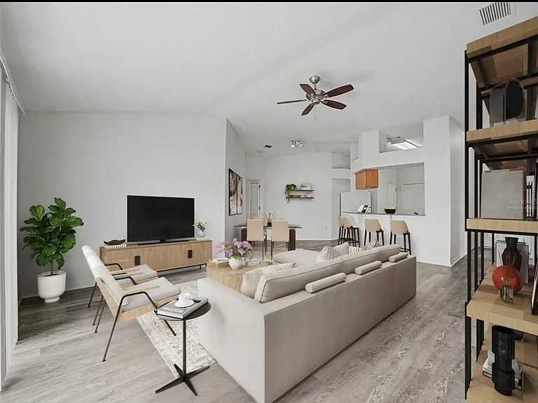 12015 Butler Woods Cir — Photo 11