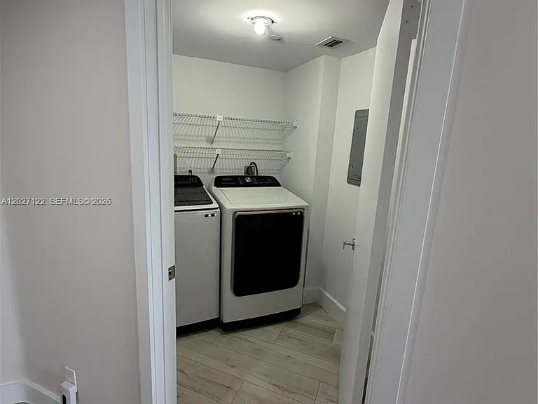 3640 Yacht Club Dr #805 — Photo 6