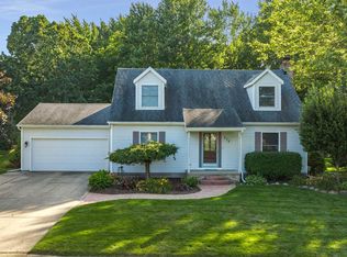 372 W Winds Dr, Almont, MI