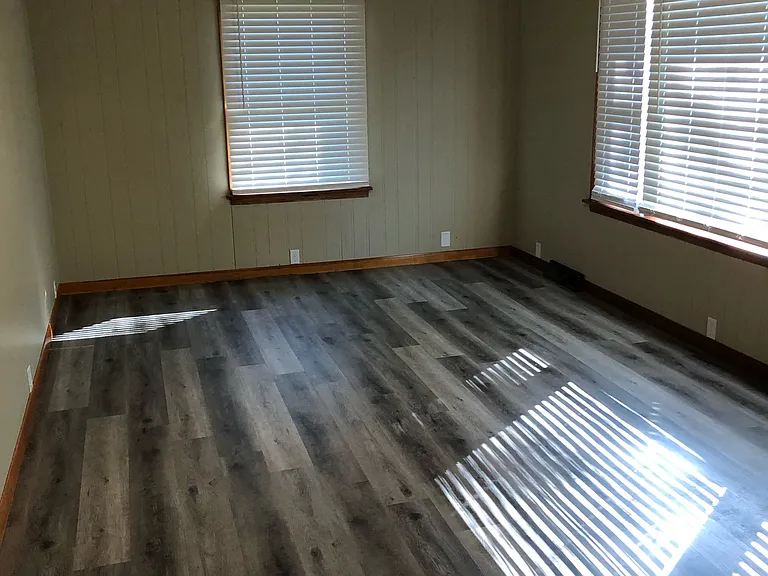 1203 Benton Ave — Photo 3