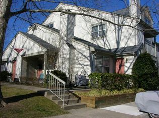 5855 Orchard Hill Ln, Clifton, VA 20124