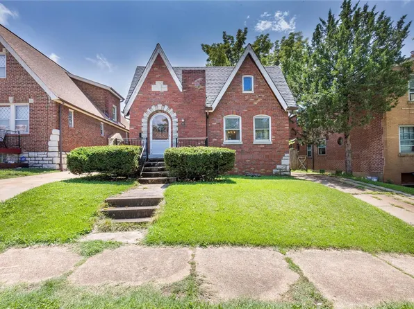 3624 Winnebago St, Saint Louis, MO 63116