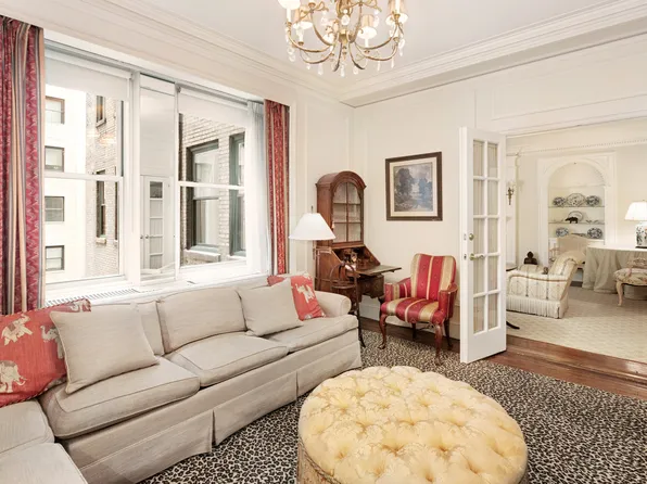 781 5th Avenue image 5 of 9