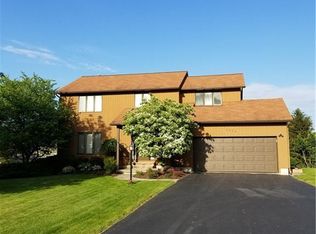 3984 Stetson Cir, Syracuse, NY 13215