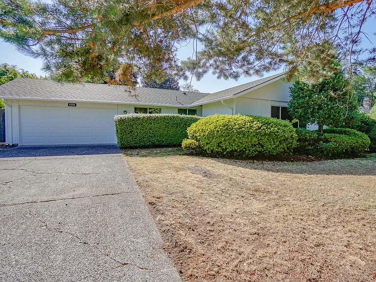6206 NW Cherry St — Photo 46