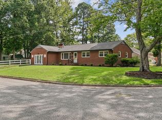 111 Brookfield Dr, Newport News, VA 23602