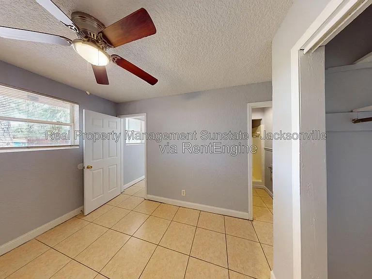 10342 Atlantic Cir #4 — Photo 8