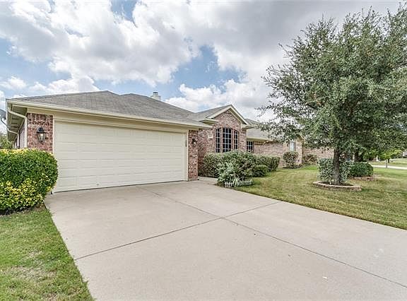 2nd image of 956 Mesa Vista Dr