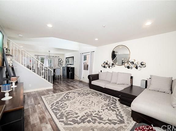 5th image of 15731 Dove Ln