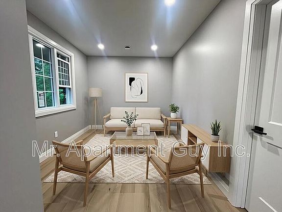 4th image of 97 Wood St #2