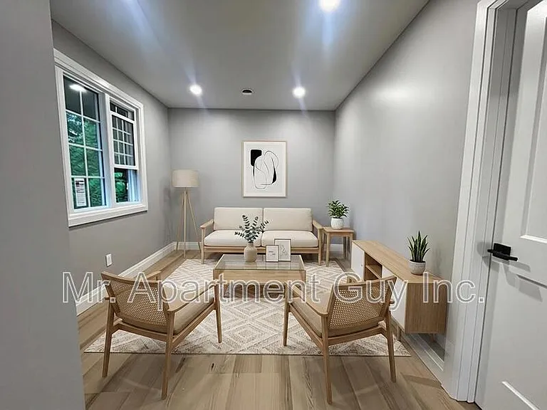 97 Wood St #2 — Photo 4